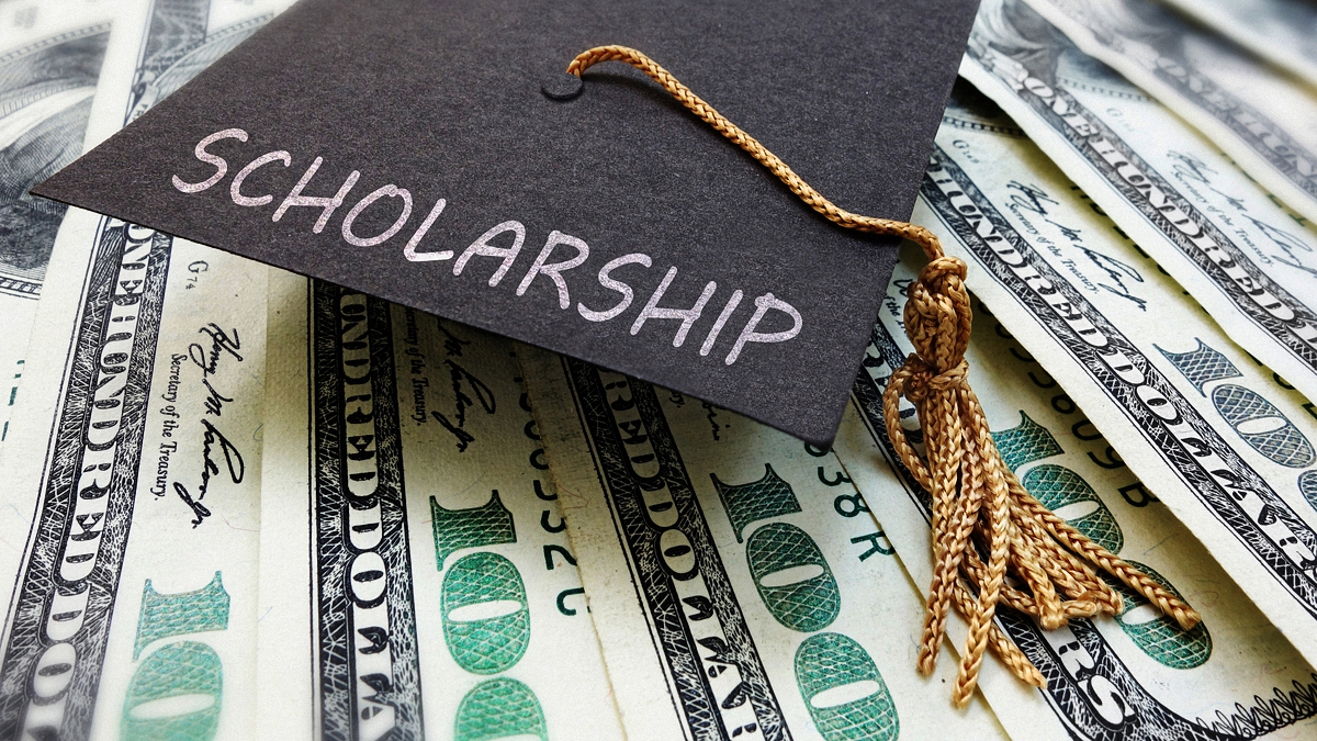 Full-Ride Scholarships: 50 Universities and What They Offer - College Apps